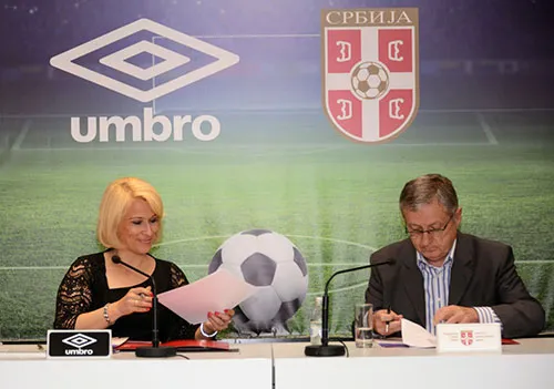 FUDBALSKA REPREZENTACIJA SRBIJE OD DANAS NOSI UMBRO