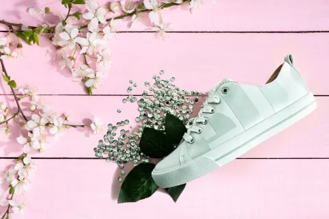 BELE PATIKE KOJE ĆE SIGURNO UNAPREDITI VAŠ STIL