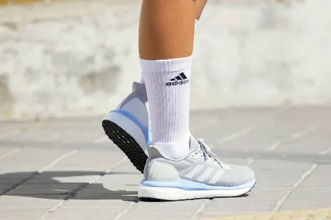 ADIDAS SOLAR DRIVE 19 PATIKE ZA TRČANJE: Drugo ime za stabilnost