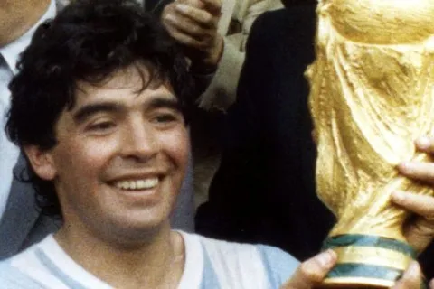ČOVEK KOJI JE MOGAO SVE: Dijego Armando Maradona
