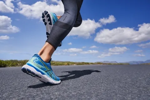 ŠTA TREBA DA ZNATE O ASICS GEL-NIMBUS 24 PATIKAMA ZA TRČANJE