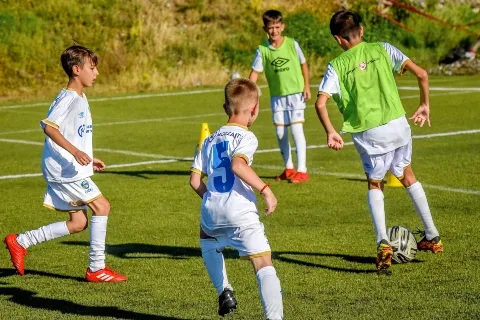 Letnji fudbalski kamp - najbolji način da podstaknete decu da se bave sportom