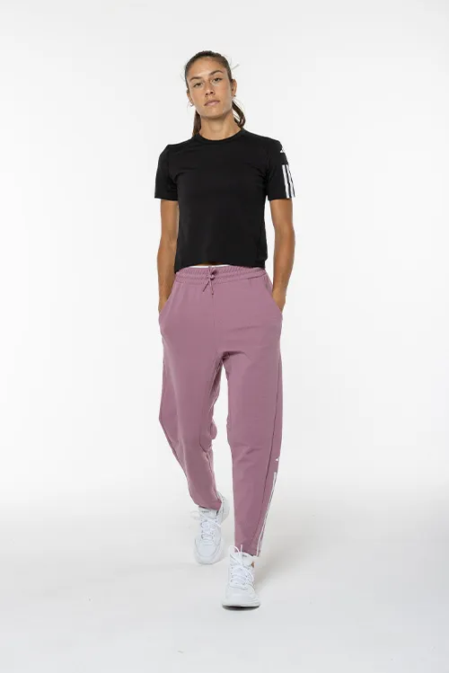 <center><b>adidas Everyday</center></b>