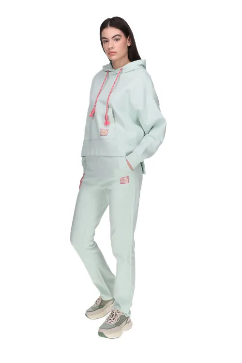 <center><b>Ellesse</center></b>