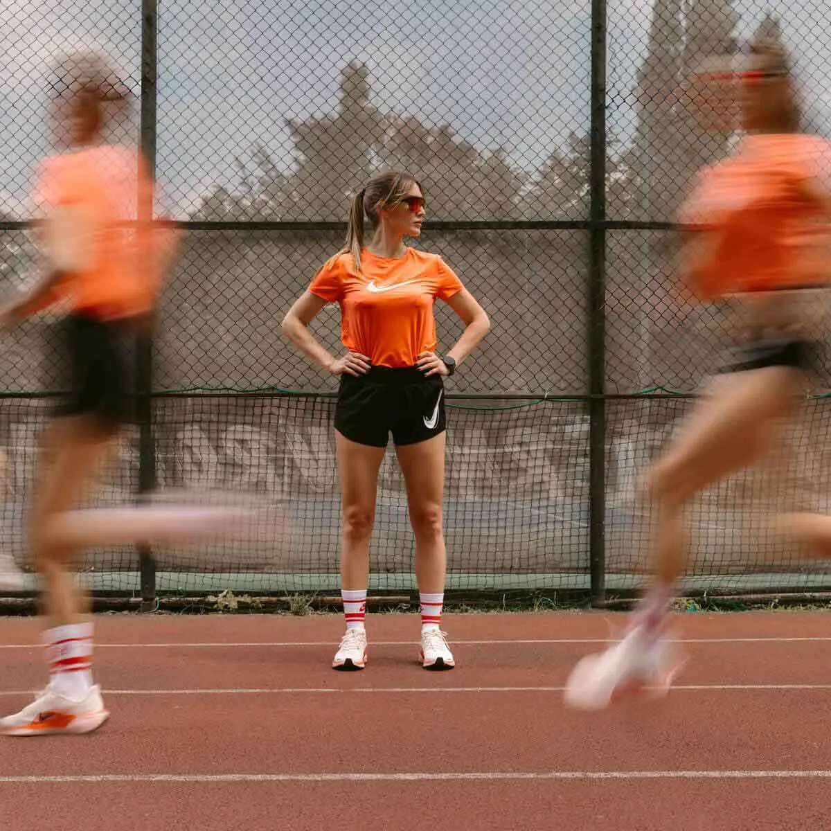 <center><b>ODEĆA</center></b>