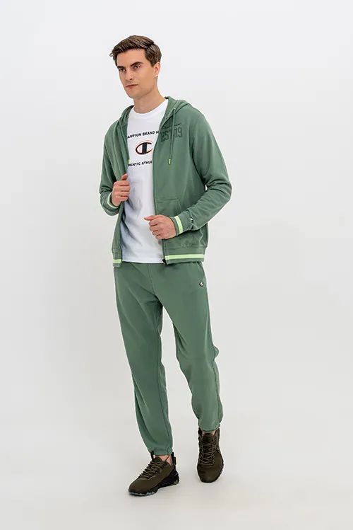 <center><b>Champion sportska elegancija</center></b>