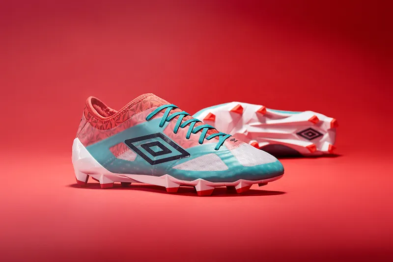 Velocita 3 – nove Umbro kopačke