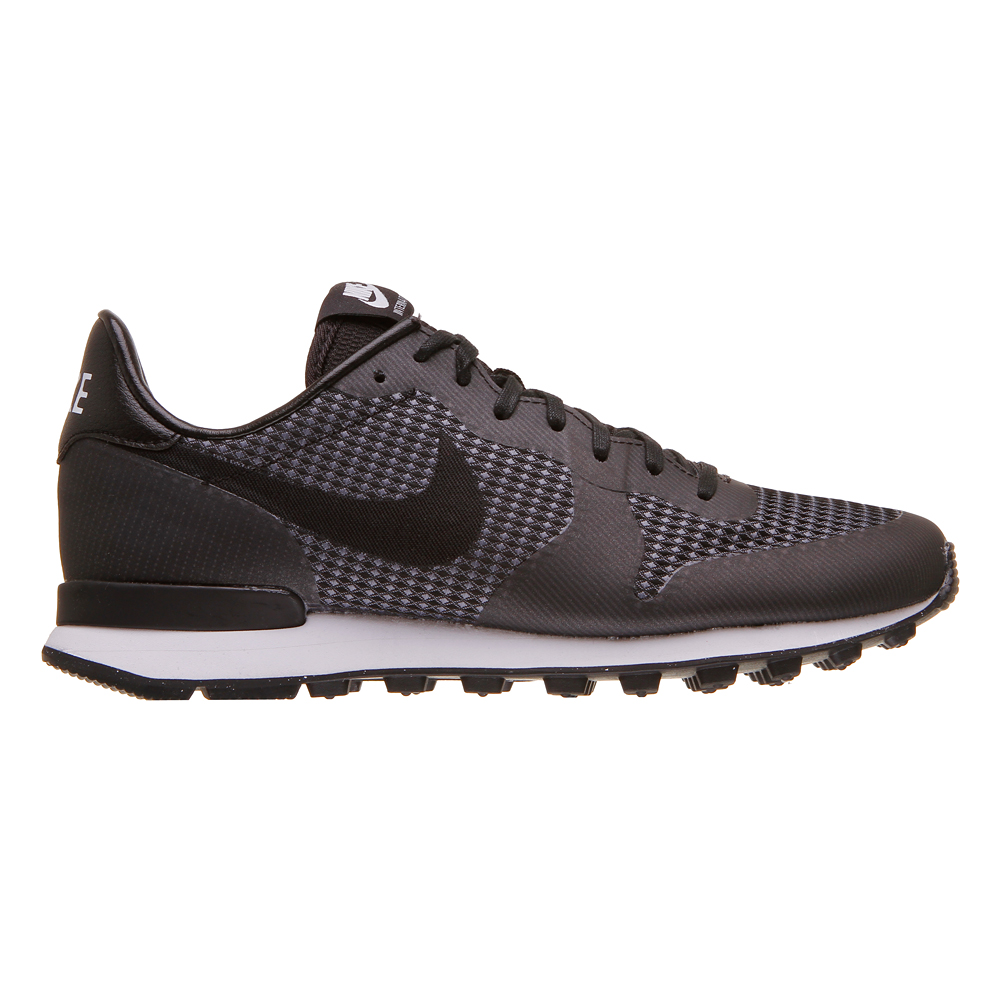 jd sports nike internationalist