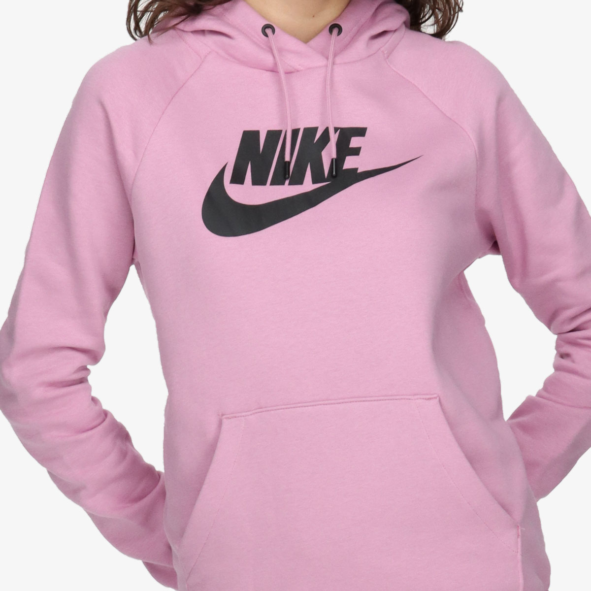 Nike Sportswear Essential | Sport Vision