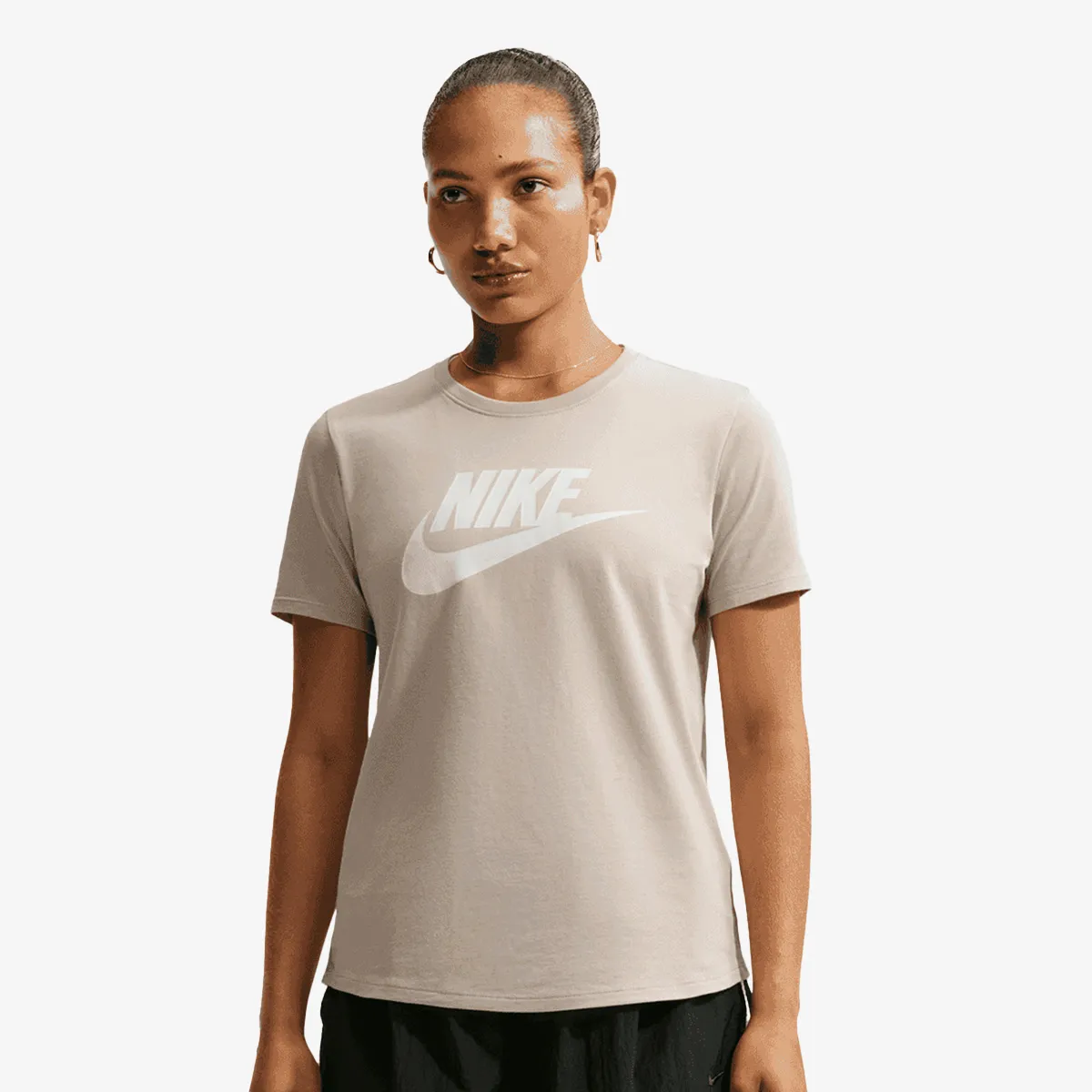 Nike Sportswear Essential