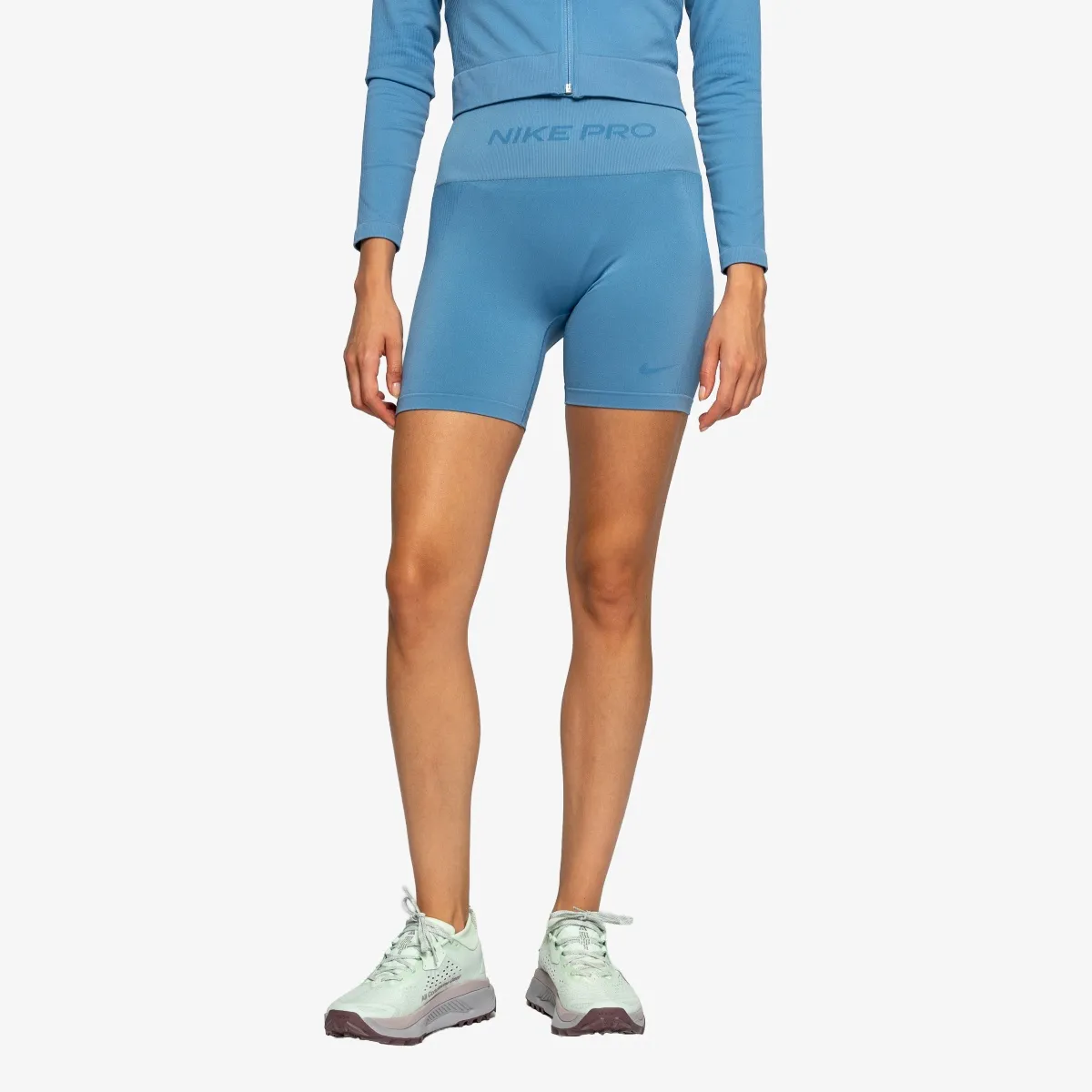 Nike Pro