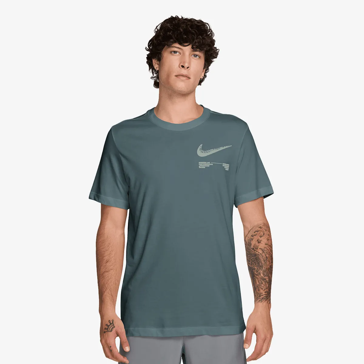 Nike T-shirt