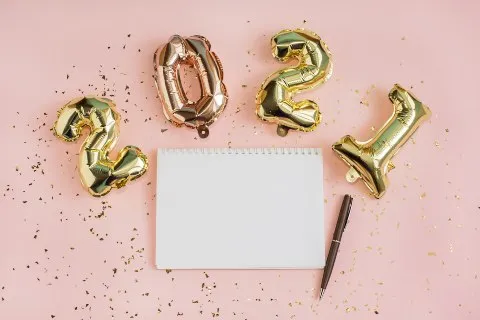 KOJE SU VAŠE NOVOGODIŠNJE ODLUKE?