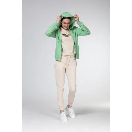 Ženstvena Ellesse kombinacija