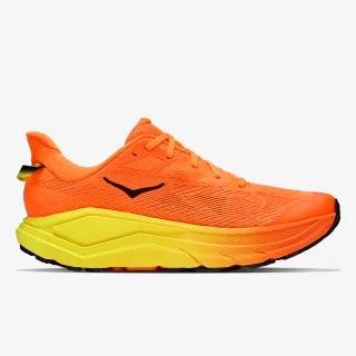 Hoka Challenger8 