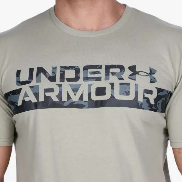 Under Armour CAMO CHEST STRIPE 