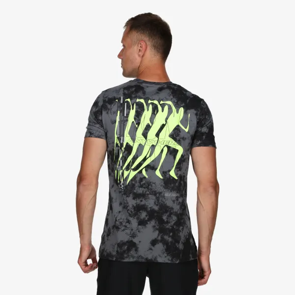 Under Armour RUN ANYWHERE 