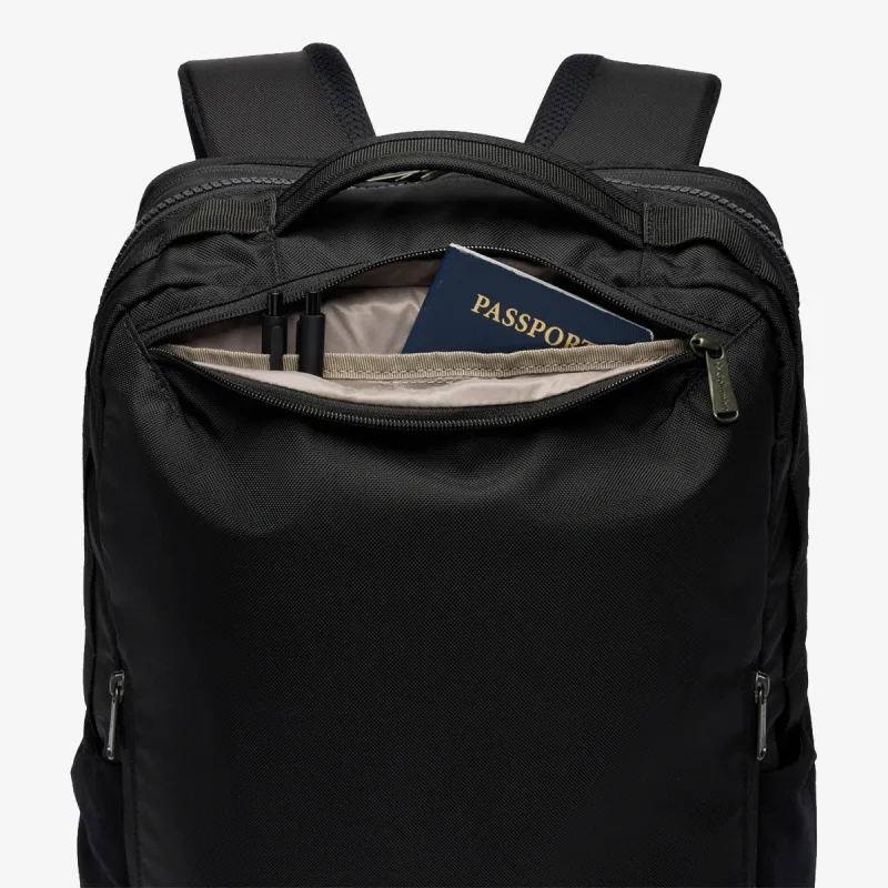 Columbia Star Range™ Medium Backpack 