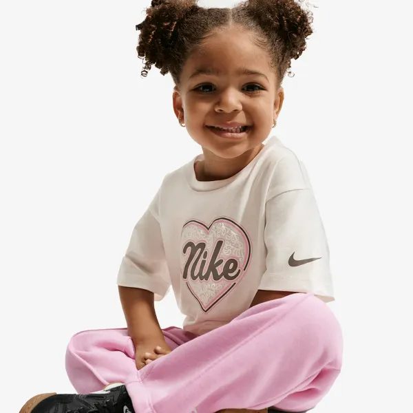 Nike Juxta Girl Boxy 