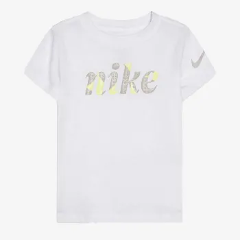 Nike Essentials 