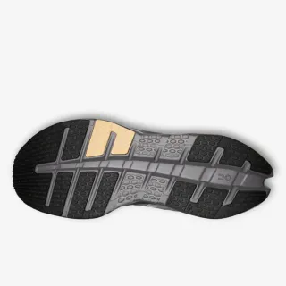 On Cloudrunner 3 