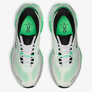 On Cloudrunner 3 Max 