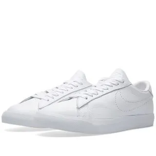 Nike TENNIS CLASSIC AC PRM 