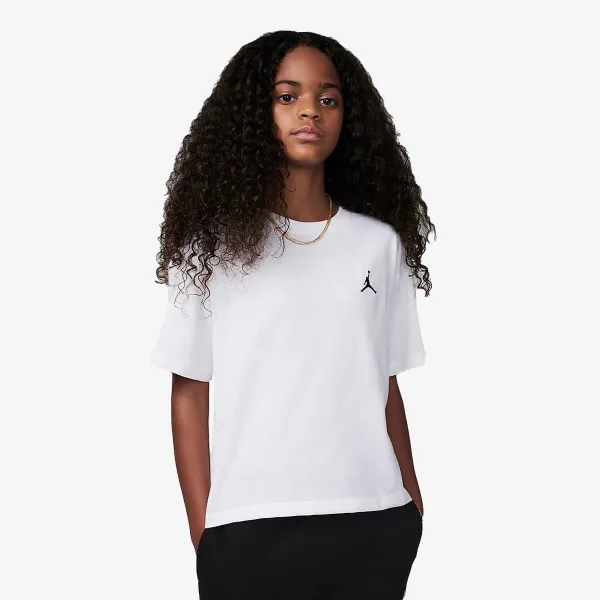 Nike Brooklyn Essentials 