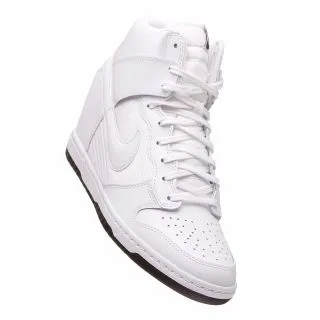 Nike WMNS DUNK SKY HI ESSENTIAL 