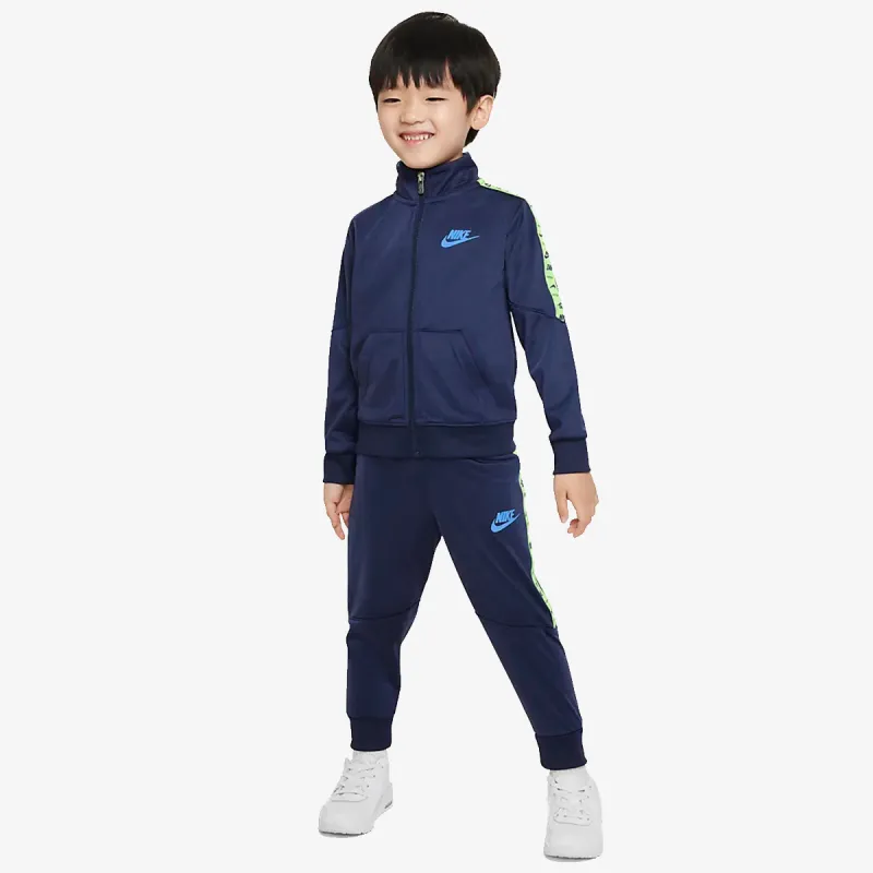 Nike SPORTSWEAR FUTURA 