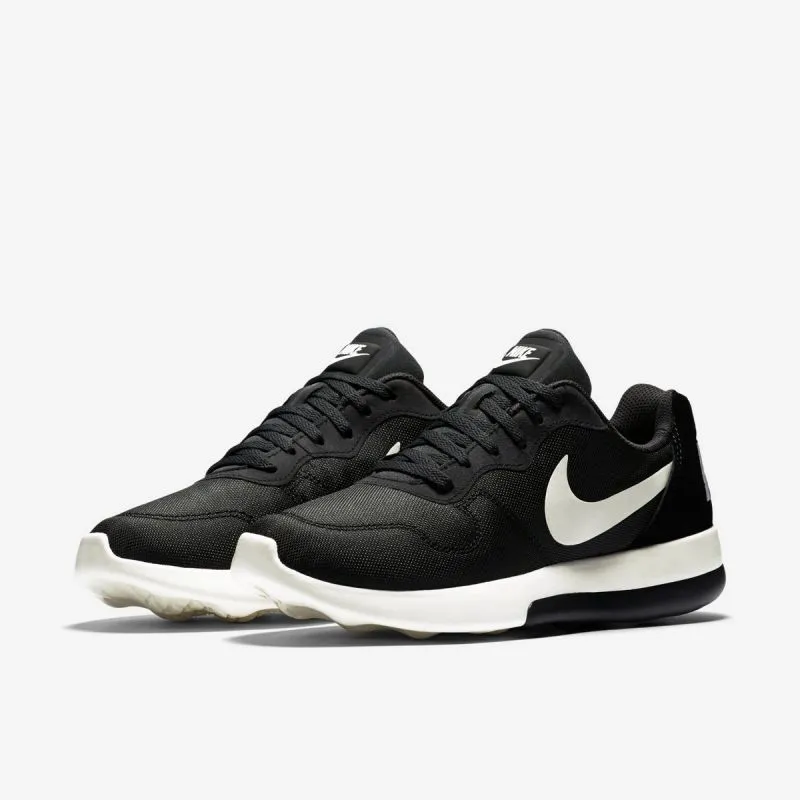 Nike WMNS NIKE MD RUNNER 2 LW 