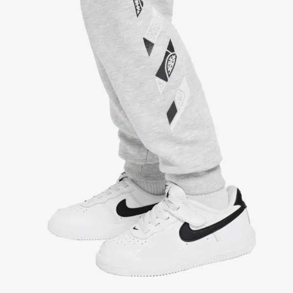 Nike NKB B NSW OUTSIDE T LINES FT P 