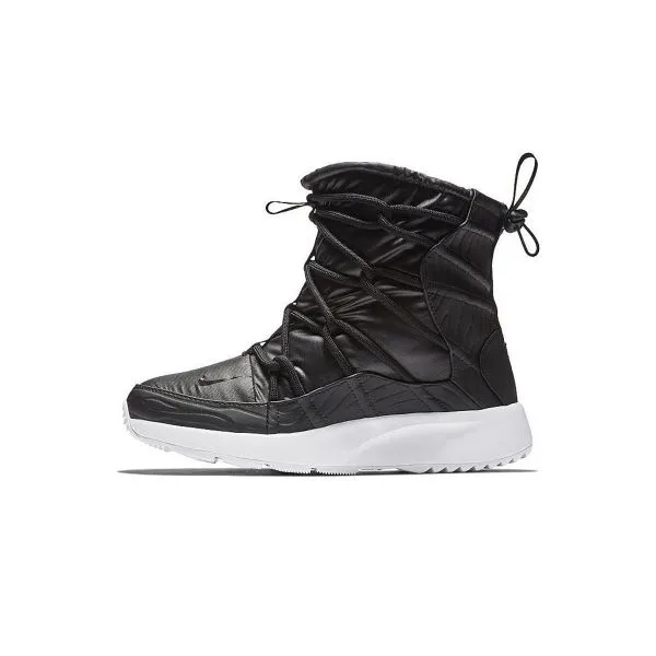 Nike WMNS NIKE TANJUN HIGH RISE 