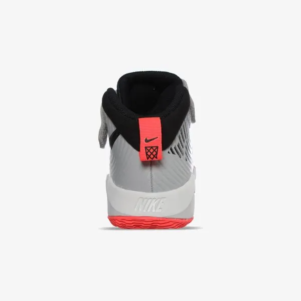 Nike TEAM HUSTLE D 9 PS 