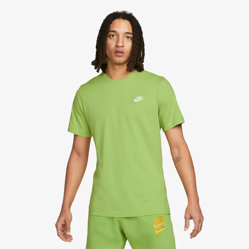 Nike Sportswear Club 