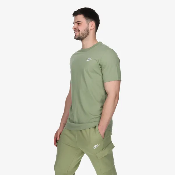 Nike Sportswear Club 