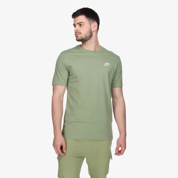 Nike Sportswear Club 