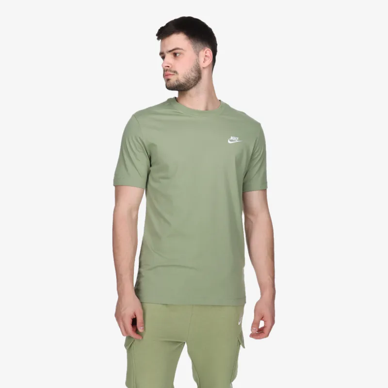 Nike Sportswear Club 