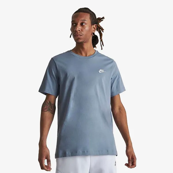 Nike Sportswear Club 