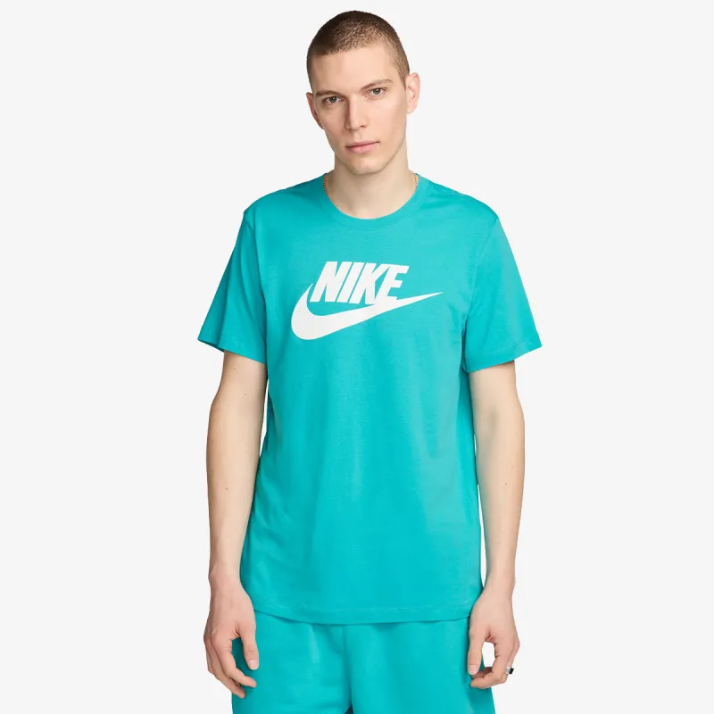 Nike Sportswear Club 