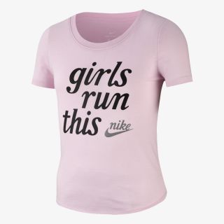 Nike G NSW TEE SCOOP GIRLS RUN THIS 