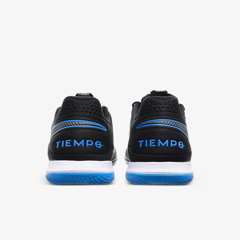 Nike REACT LEGEND 8 PRO IC 