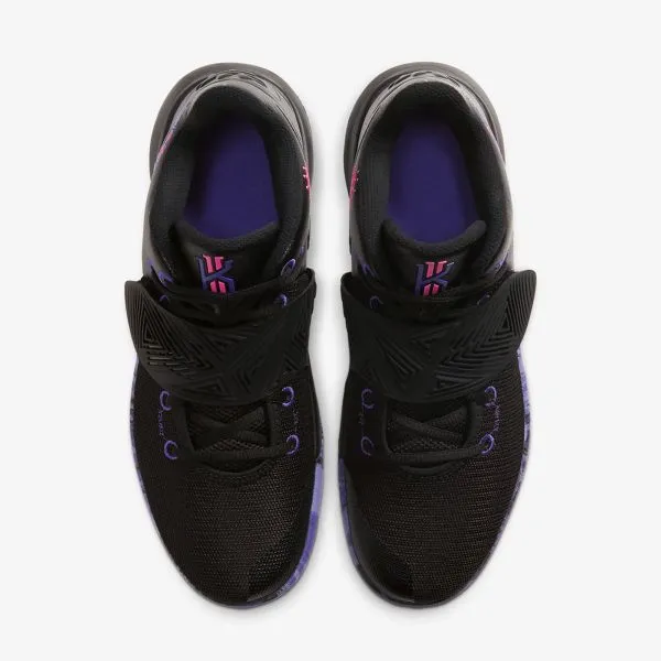 Nike KYRIE FLYTRAP III 
