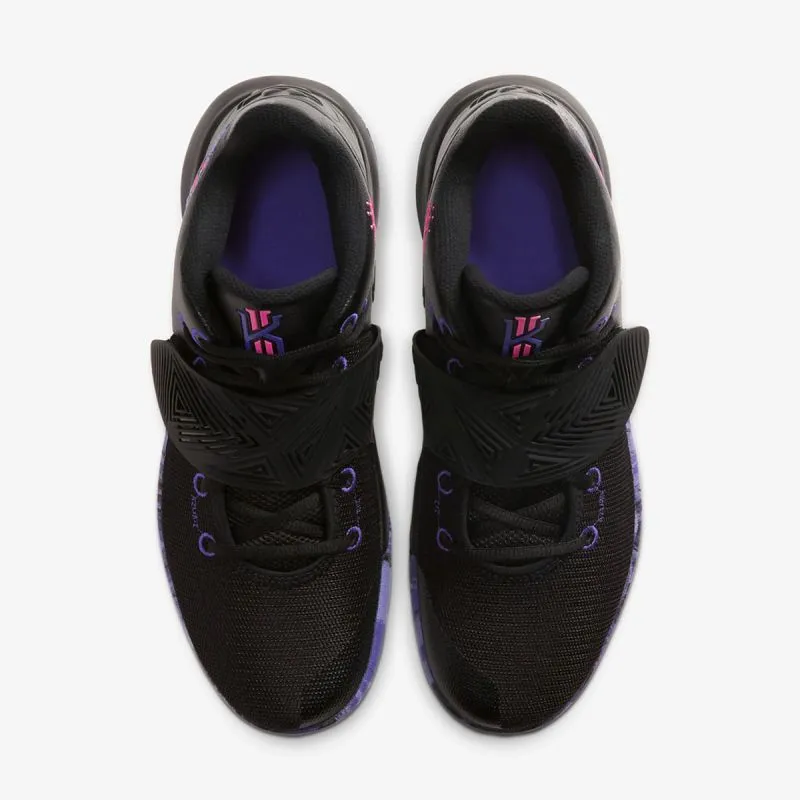 Nike KYRIE FLYTRAP III 