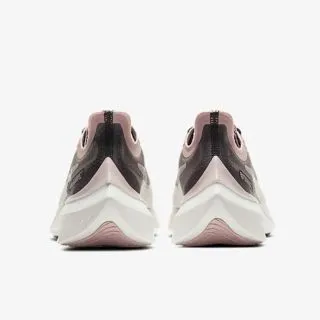 Nike WMNS NIKE ZOOM GRAVITY 