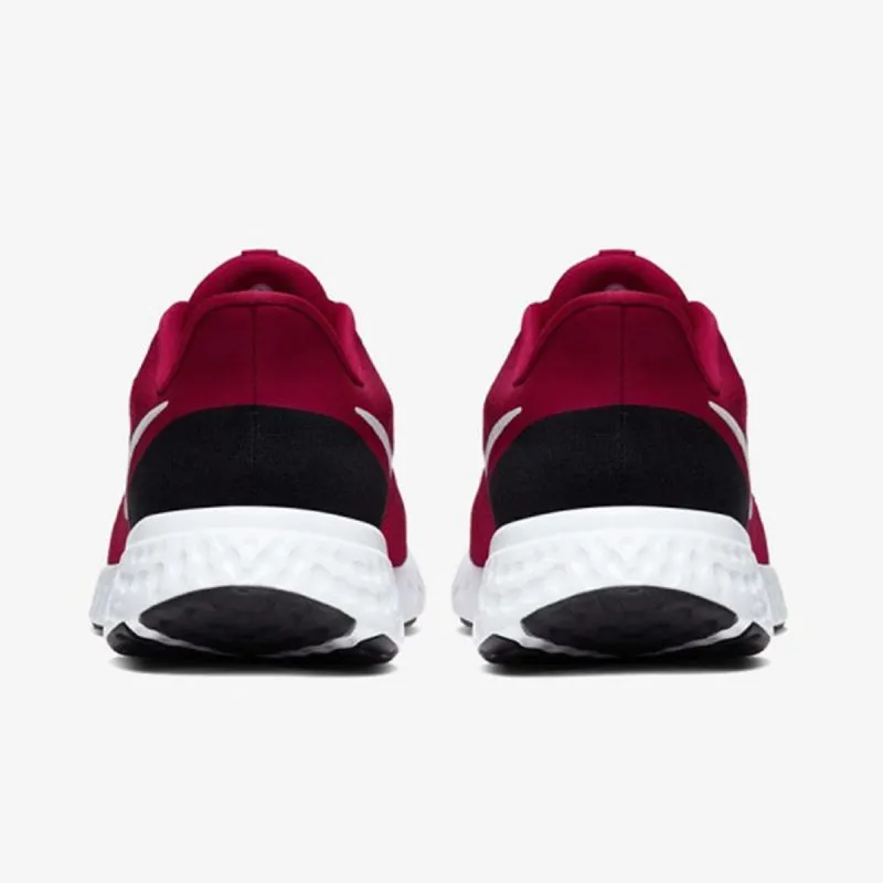 Nike REVOLUTION 5 