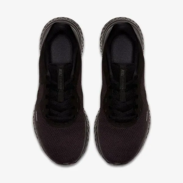 Nike Revolution 5 