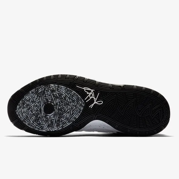 Nike KYRIE VI 