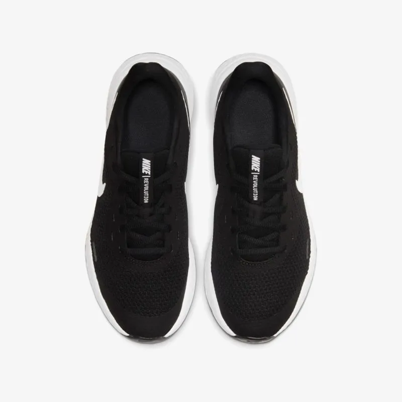 Nike Revolution 5 