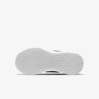 Nike REVOLUTION 5 